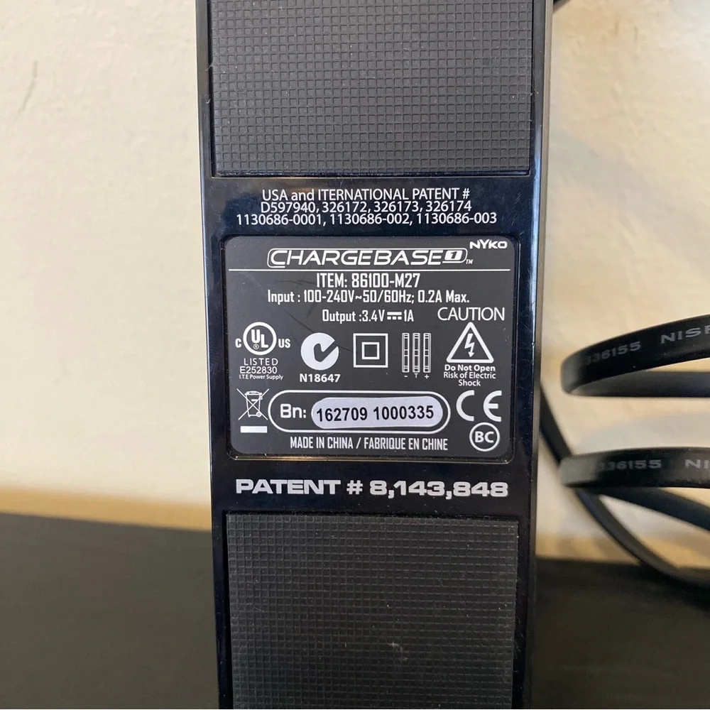 Nyko Microsoft Xbox One Charge Base Station 86100-M27 2 Controller Charging Dock